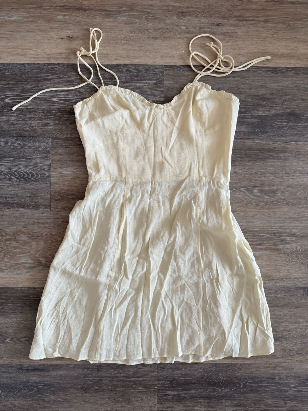 Aritzia Wilfred Whipped Butter Tie-Shoulder Dress - Picture 5 of 5